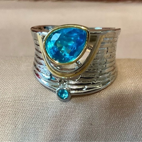 Beautiful Ring BN - Picture 1 of 4